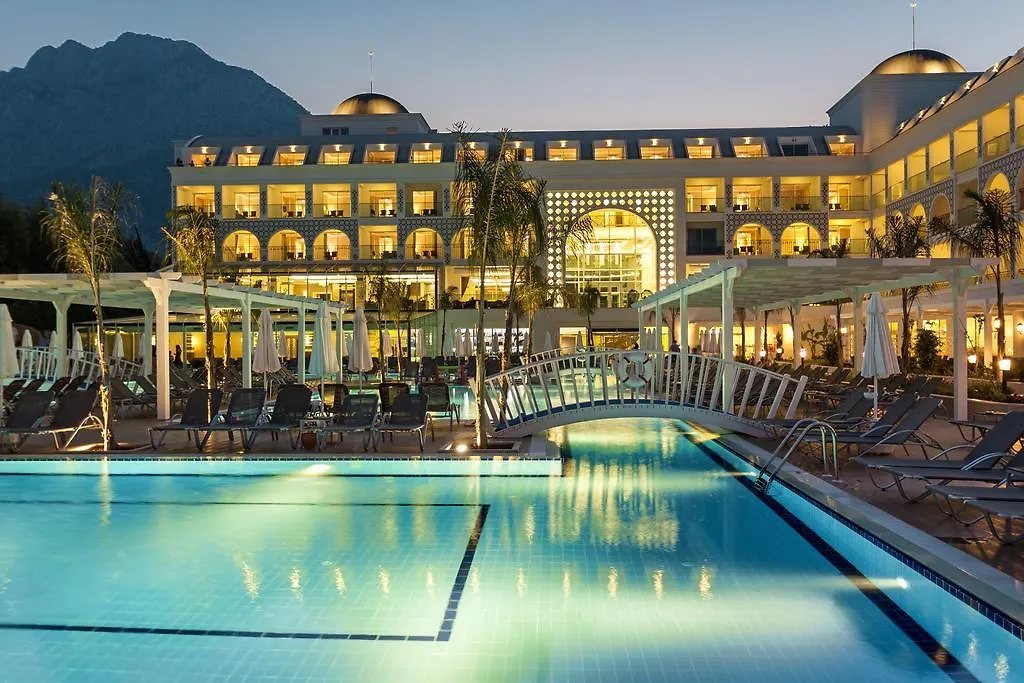 Karmir Resort & Spa-1
